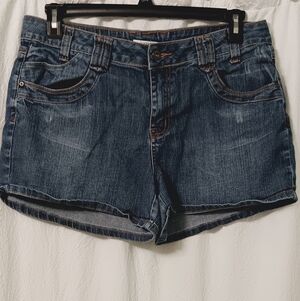 Cato Classic Dark Wash Denim Women’s Shorts Size 14